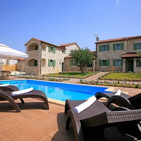 Holiday Village Experience Baldo Vakantiehuis *